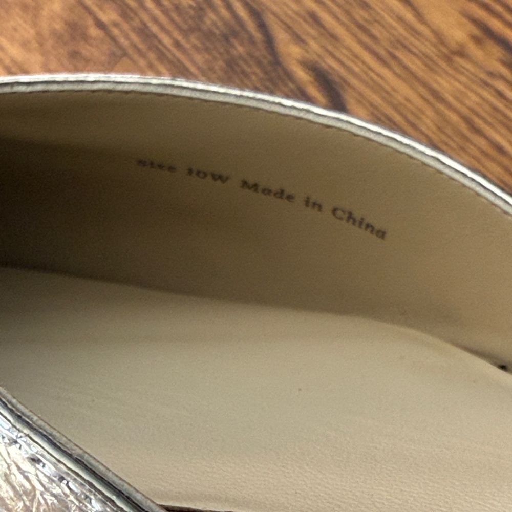 B12 Dolce Vita Women’s 10W Kanika Low Wide Metallic Silver Mules - Picture 5 of 6